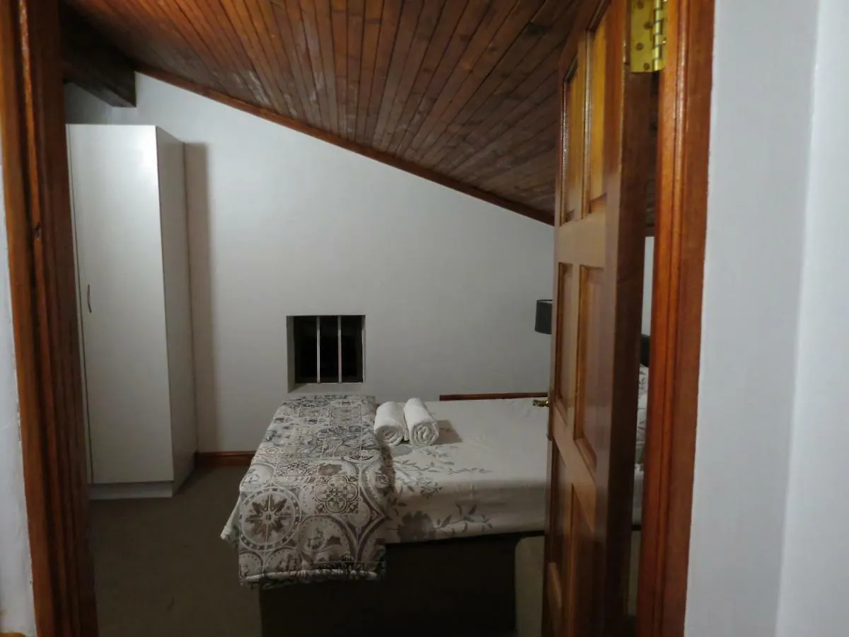 Hotel Three Spruce Durbanville 3*,