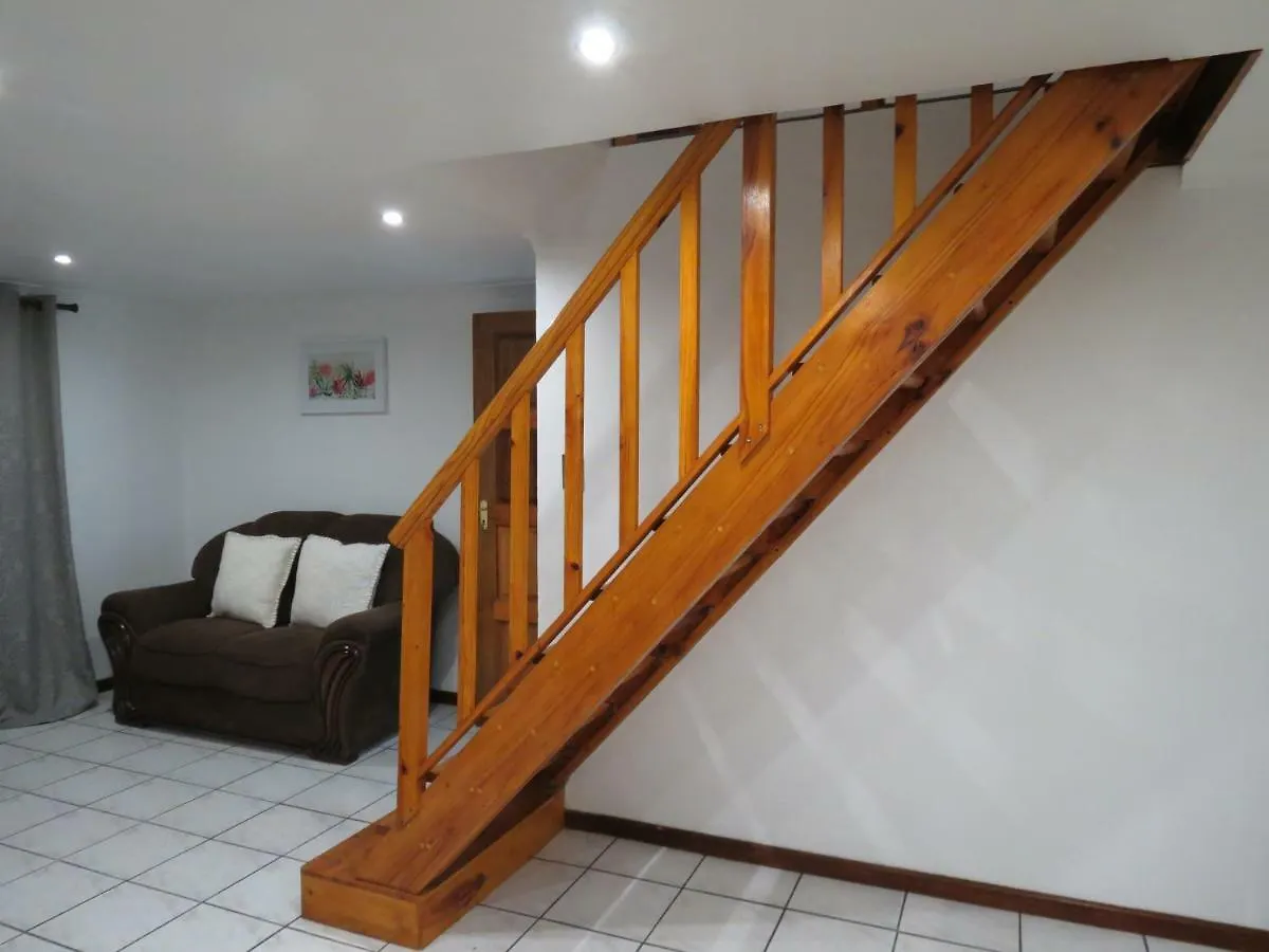 Hotel Three Spruce Durbanville Gasthof