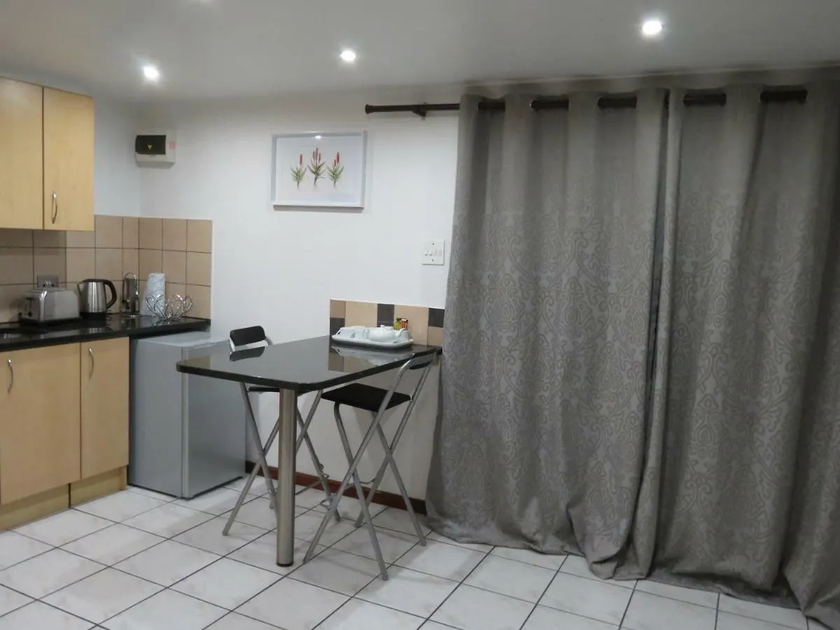 Hotel Three Spruce Durbanville